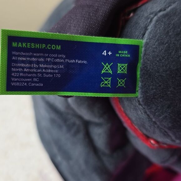 NWT Makeship DV Plays Plush Limited Edition - Picture 7 of 10